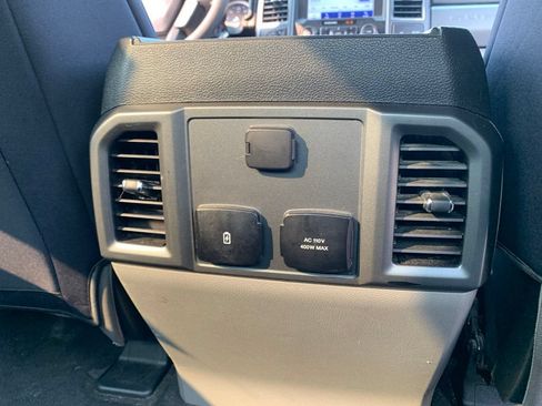 Used 2021 Ford F250 XLT w/ XLT Premium Package AWD/4WD image 29