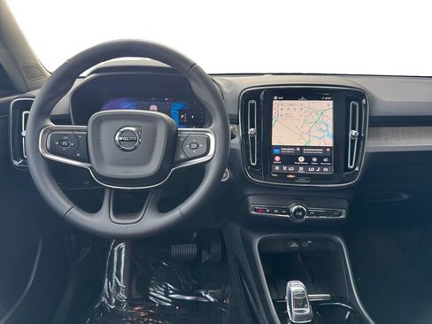 Used 2023 Volvo XC40 B5 Plus w/ Driver Assist Package AWD/4WD image 28
