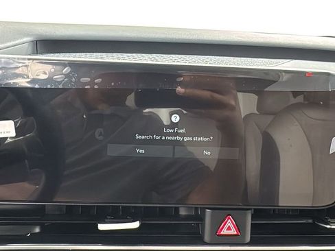 New 2026 Kia Carnival EX FWD image 26