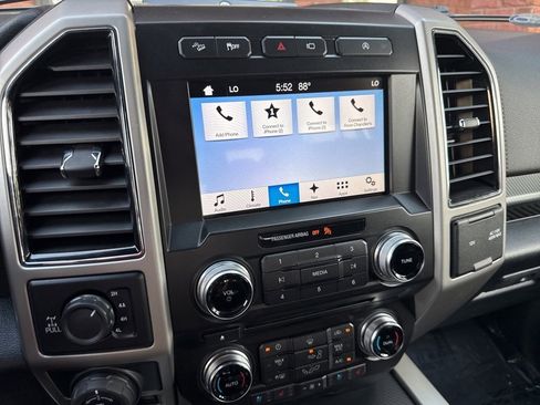 Used 2018 Ford F150 Lariat w/ Equipment Group 502A Luxury image 3