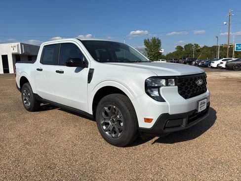 New 2025 Ford Maverick XLT w/ XLT Luxury Package image 7