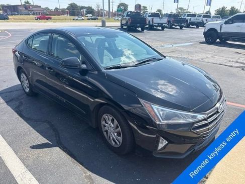 Used 2019 Hyundai Elantra SE FWD image 7