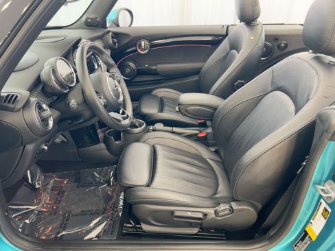 Used 2019 MINI Cooper S w/ Driver Assistance Package image 5