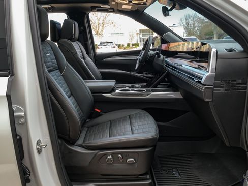 Used 2025 Cadillac Escalade V w/ LPO, Floor Liner Package image 56