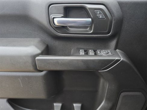 Used 2022 Chevrolet Silverado 2500 Custom w/ Custom Convenience Package image 17