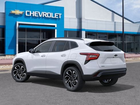 New 2026 Chevrolet Trax RS w/ Sunroof Package image 3