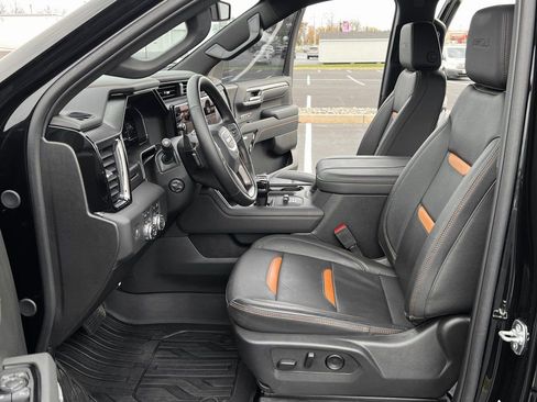 Used 2025 GMC Sierra 1500 AT4 w/ AT4 Preferred Package image 2