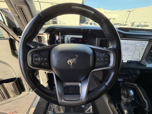 Certified 2021 Ford Bronco Outer Banks w/ Sasquatch Package image 13