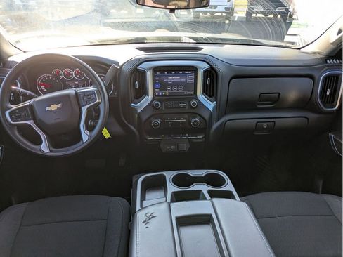 Used 2020 Chevrolet Silverado 1500 LT image 15