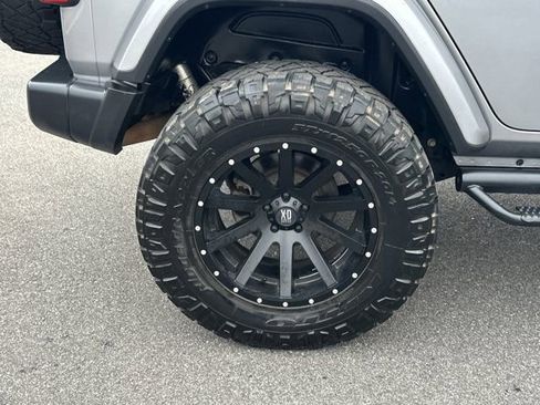 Used 2018 Jeep Wrangler Unlimited Sahara image 22