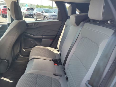 Used 2022 Ford Escape SE image 23