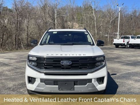 Used 2025 Ford Expedition Max Platinum image 9