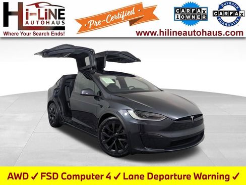 Used 2024 Tesla Model X image 1