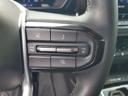 Used 2024 Chevrolet Colorado LT w/ LT Convenience Package II RWD image 12