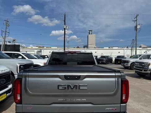 Used 2025 GMC Sierra 1500 AT4 w/ AT4 Premium Package image 5