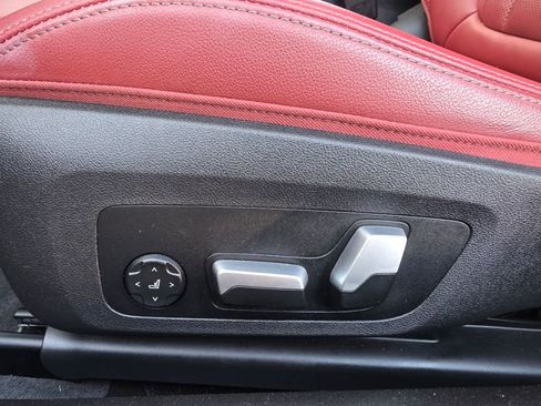 Used 2024 BMW 430i Coupe w/ Convenience Package image 41