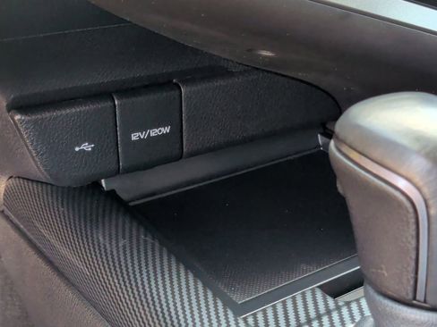 Used 2021 Toyota Camry SE FWD image 20