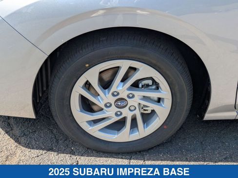 Certified 2025 Subaru Impreza 2.0i image 28