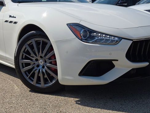 Certified 2022 Maserati Ghibli Modena Q4 image 3
