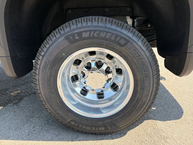 New 2026 GMC Sierra 3500 Denali w/ Denali Reserve Package AWD/4WD image 26