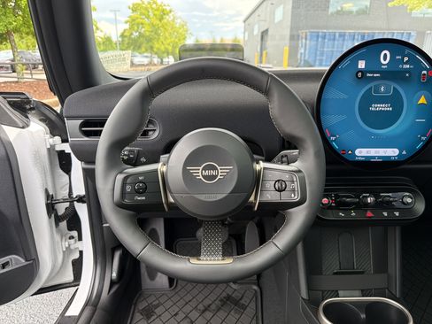 Certified 2026 MINI Cooper 2-Door Hardtop FWD image 10