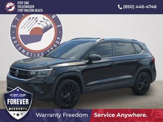 Used 2023 Volkswagen Taos SE w/ Panoramic Sunroof Package FWD video 1