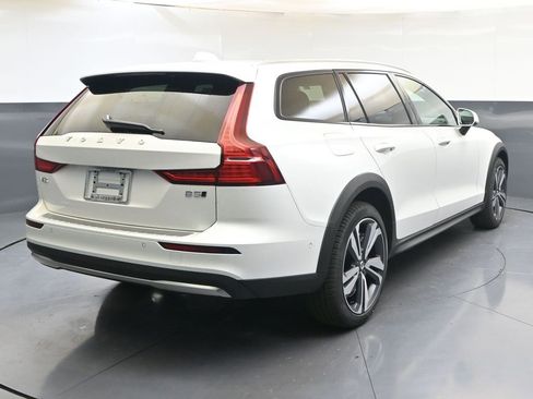 New 2026 Volvo V60 B5 Cross Country Plus w/ Protection Package Premier image 5