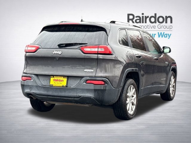 Used 2016 Jeep Cherokee Latitude w/ Comfort & Sound Group FWD image 6