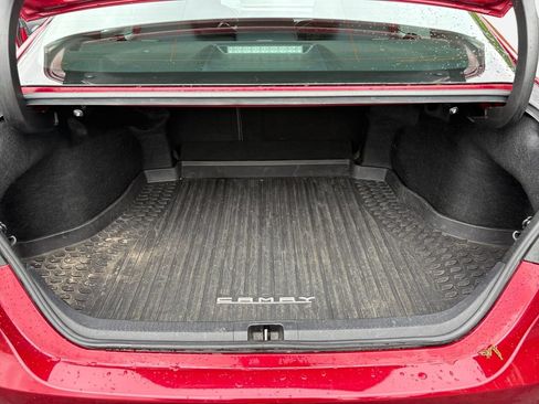 Used 2019 Toyota Camry LE FWD image 24