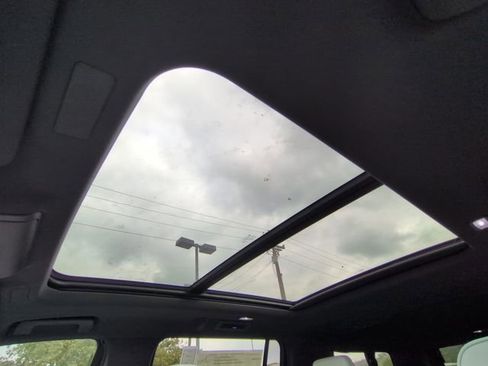 New 2026 Chevrolet Suburban Premier w/ Sun And Tow Package image 17