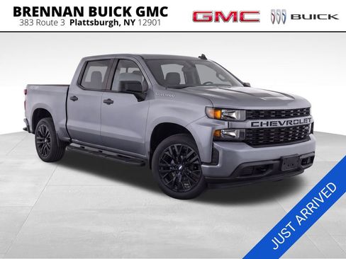 Used 2019 Chevrolet Silverado 1500 Custom w/ Custom Value Package AWD/4WD image 7