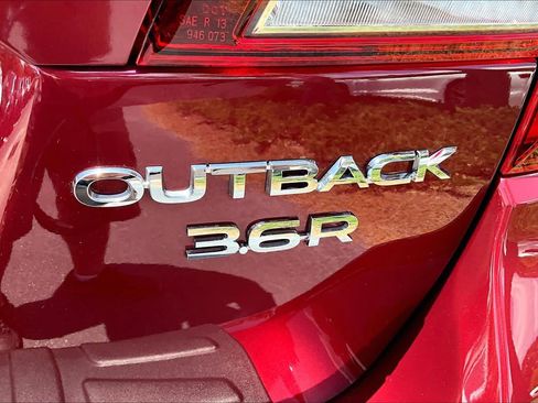 Used 2015 Subaru Outback 3.6R Limited AWD/4WD image 10