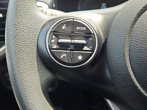 Used 2023 Kia Soul LX FWD image 19