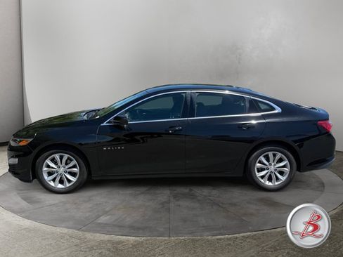 Used 2021 Chevrolet Malibu LT FWD image 4