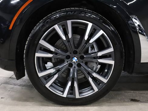 Used 2022 BMW X7 xDrive40i w/ Premium Package image 36