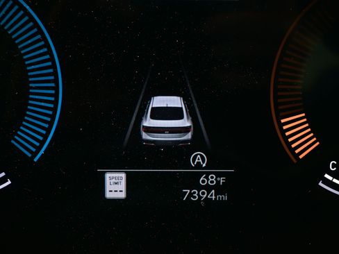 Used 2025 Hyundai Sonata SE image 24