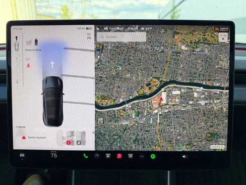 Used 2026 Tesla Model Y Long Range AWD/4WD image 33