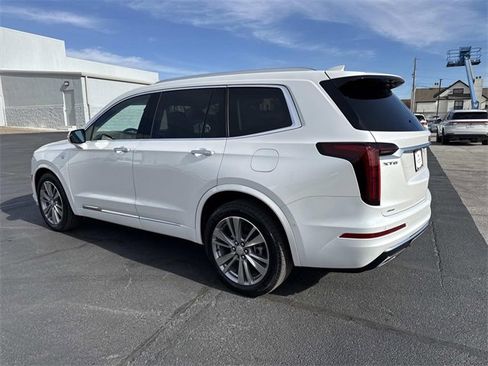 Used 2024 Cadillac XT6 Premium Luxury w/ Technology Package image 2