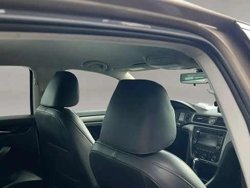 Used 2015 Volkswagen Passat 1.8T S image 19