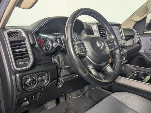 Used 2019 RAM 1500 Big Horn AWD/4WD image 12