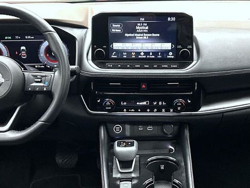 Certified 2023 Nissan Rogue Platinum FWD image 13