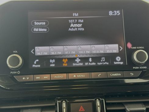 Used 2024 Nissan Pathfinder SV FWD image 17
