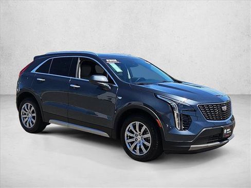Used 2019 Cadillac XT4 Premium Luxury FWD image 3