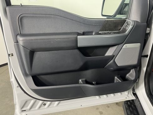 Used 2023 Ford F150 Lightning Lariat image 16