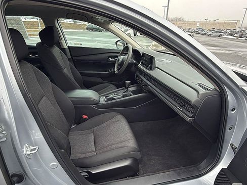 Used 2023 Honda Accord LX image 17