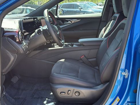Used 2026 Chevrolet Blazer EV RS w/ Super Cruise Package FWD image 8