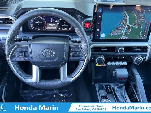 Used 2024 Toyota Tacoma TRD Off-Road image 17