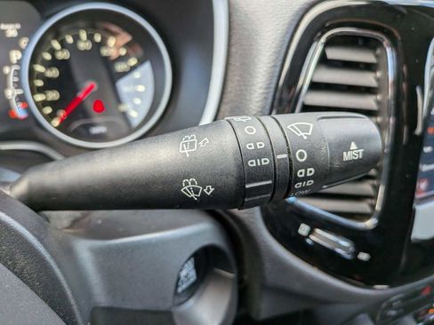 Used 2018 Jeep Compass Latitude w/ Popular Equipment Group image 18