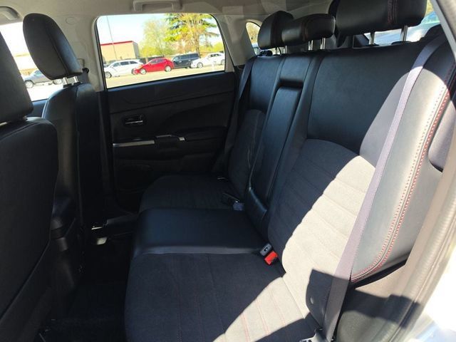 Used 2024 Mitsubishi Outlander Sport SE AWD/4WD image 10