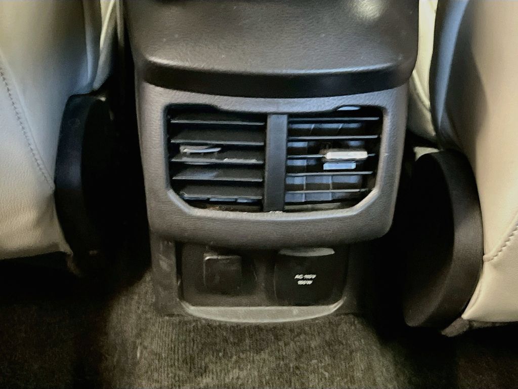 Used 2015 Ford Fusion Titanium FWD image 26